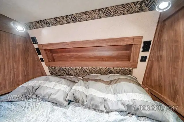 2021 Northwood Arctic Fox 990 in Travel Trailers & Campers in Kelowna - Image 20