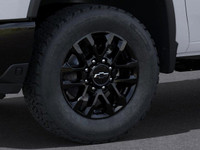 Saskatoon Motor Products - This Chevrolet Silverado 2500HD boasts a Turbocharged Diesel V8 6.6L/ eng... (image 9)