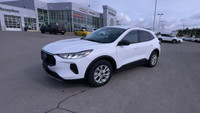 All Wheel Drive. Cloth Interior. Touchscreen. Bluetooth. Remote Start. Rear View Backup Camera. Push... (image 4)