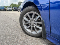 Experience effortless driving with this 2022 Honda Civic Sedan EX, boasting a sleek blue exterior an... (image 9)