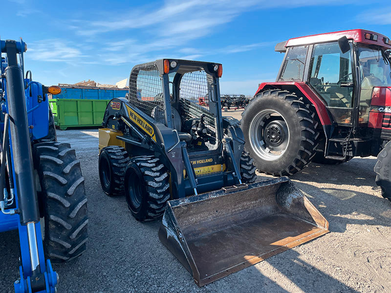 2017 NEW HOLLAND L218-T4B SKID STEER | Heavy Equipment | Chatham-Kent ...