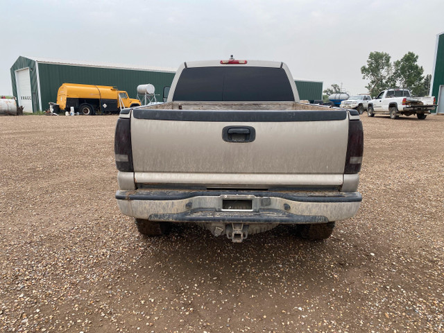 2003 GMC Sierra 2500HD LT DURAMAX CC SB  in Cars & Trucks in Medicine Hat - Image 4