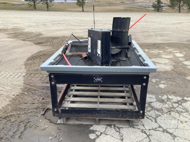 Bobcat Hopper Sander Spreader in Heavy Equipment in Grande Prairie