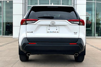 FINANCE OR LEASE PURCHASE PRICE: $35,300 + HST + Finance/Lease Fee + Licensing CASH PRICE: $37,300 +... (image 4)