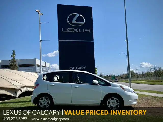 2012 Honda Fit LX in Cars & Trucks in Calgary - Image 3