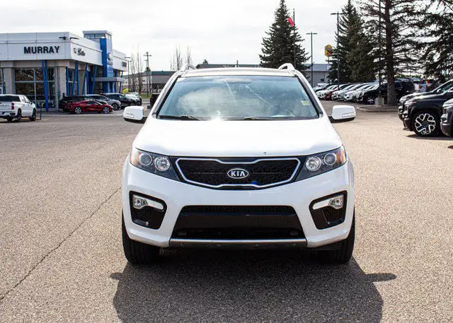2013 Kia Sorento SX dans Autos et camions dans Medicine Hat - Image 4