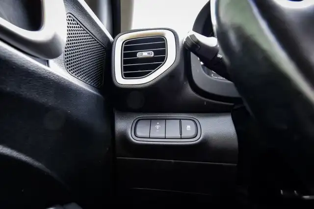 2023 Hyundai Venue Preferred • HEATED SEATS • CP/AA • REMOTE STA in Cars & Trucks in Cornwall - Image 13