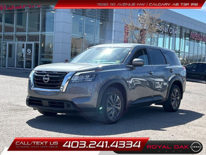 2022 Nissan Pathfinder S 4X4 - 7 PASSENGER / LOW KM'S