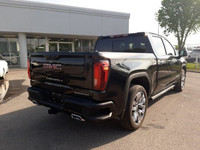 This GMC Sierra 1500 delivers a Turbocharged Diesel I6 3.0L/183 engine powering this Automatic trans... (image 4)