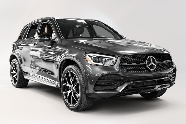2022 Mercedes-Benz GLC300 4MATIC SUV | Premium | Premium Plus |  in Cars & Trucks in City of Montréal - Image 4