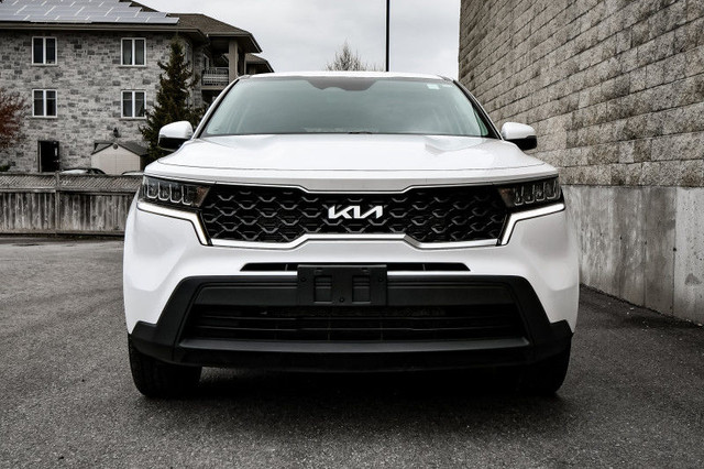 2023 Kia Sorento LX+ • HEATED SEATS/STEERING • LANE KEEP ASSIST in Cars & Trucks in Ottawa - Image 4