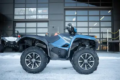 Engine Type: Single-Cylinder Displacement: 41.8 cu. in. (686 cc) Bore x Stroke: Bore: 4.02 in. (102...