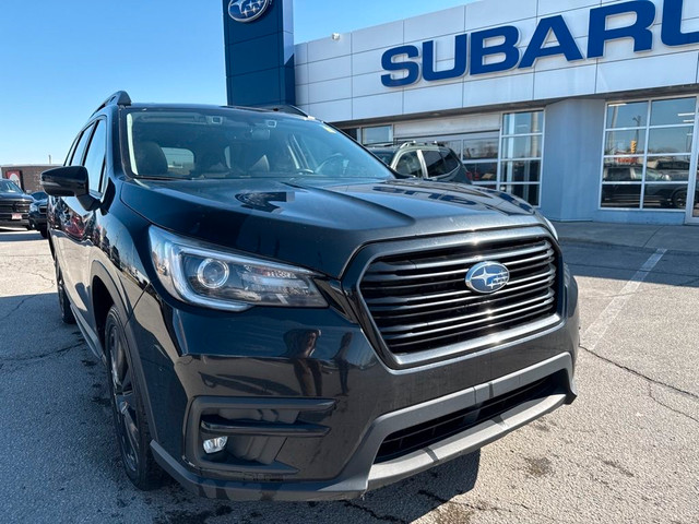 2022 Subaru Ascent Onyx Onyx, Captain Seats in Cars & Trucks in Markham / York Region - Image 2
