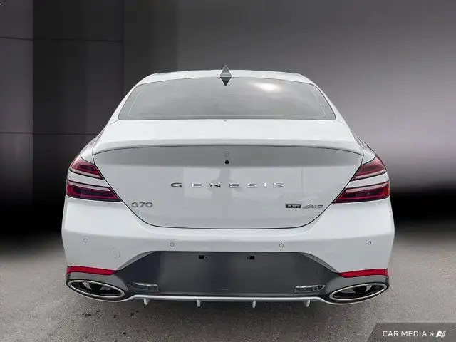 2022 Genesis G70 3.3T Sport in Cars & Trucks in Cambridge - Image 6