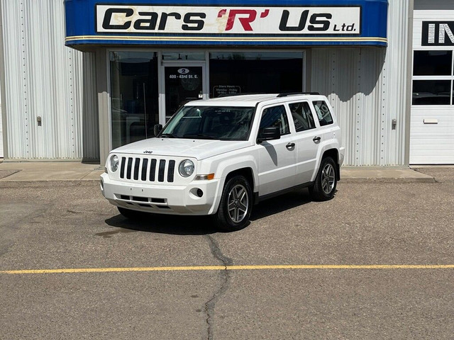 2009 Jeep Patriot 4WD 4dr Sport AUTO, TILT, AIR COND ONLY 35K! in Cars & Trucks in Saskatoon
