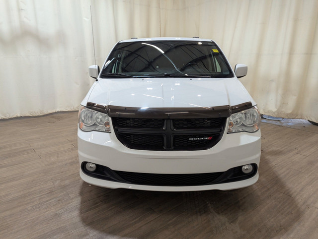 2018 Dodge Grand Caravan CVP/SXT No Accidents | Leather | Rea... in Cars & Trucks in Calgary - Image 4