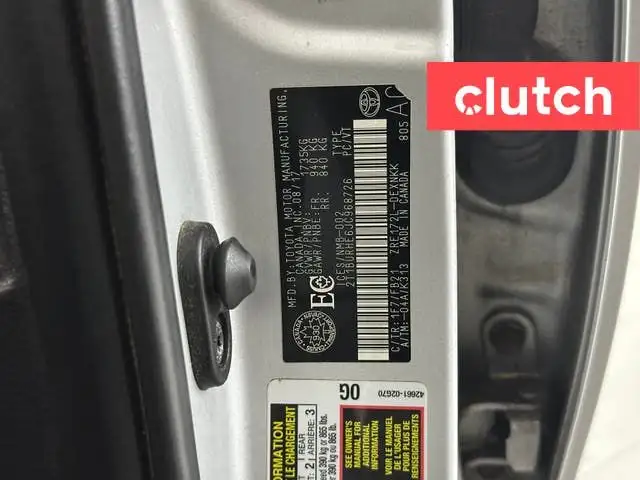 2018 Toyota Corolla LE w/ Heated Front Seats, Rearview Camera, C in Cars & Trucks in City of Toronto - Image 39