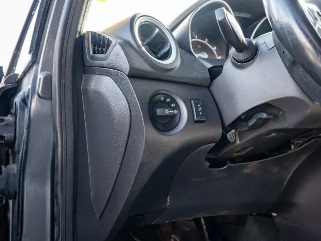 2015 Ford Fiesta SE in Cars & Trucks in Barrie - Image 17