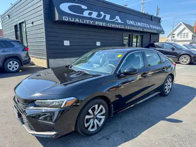 LOOKING FOR A VERY LOW MILEAGE CAR THATS RELIABLE, EFFICIENT, AND FUN TO DRIVE? THE 2022 CIVIC HATCH...