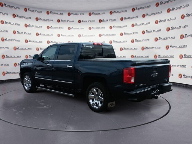 2018 Chevrolet Silverado 1500 4WD Crew Cab 143.5 LTZ w-1LZ in Cars & Trucks in Lethbridge - Image 4