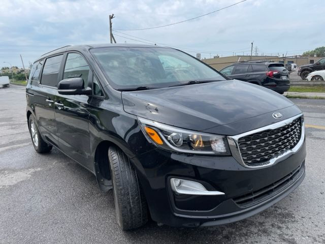 2019 Kia Sedona in Cars & Trucks in City of Montréal - Image 3