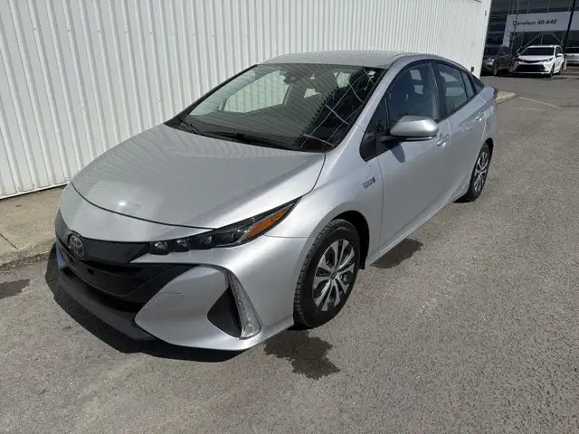 2021 TOYOTA PRIUS PRIME PRIUS PRIME 2021 | BASE | CARPLAY | BANC in Cars & Trucks in Laval / North Shore - Image 2