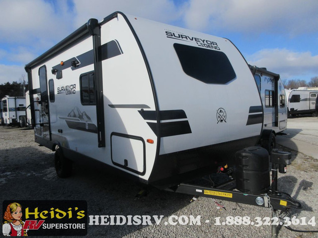 2024 FOREST RIVER SURVEYOR LEGEND 19RBLE (REAR BATH*) in Travel Trailers & Campers in Barrie - Image 3