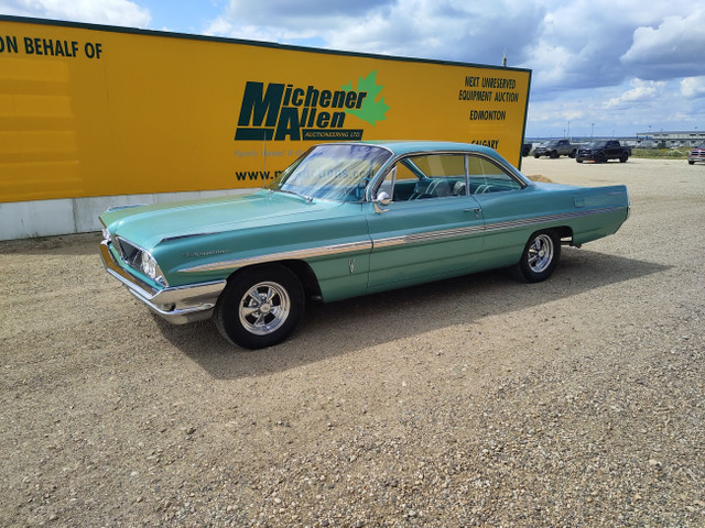 1961 Pontiac Parisienne in Cars & Trucks in St. Albert
