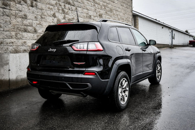 2022 Jeep Cherokee Trailhawk • POWER LIFTGATE • POWER SEAT in Cars & Trucks in Cornwall - Image 3