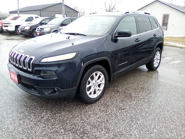 2014 Jeep Cherokee in Cars & Trucks in Leamington
