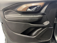 Beau GMC Terrain SLE Air climatise Cuir Sieges avant chauffants Camera de recul Cruise Bluetooth Mag... (image 9)