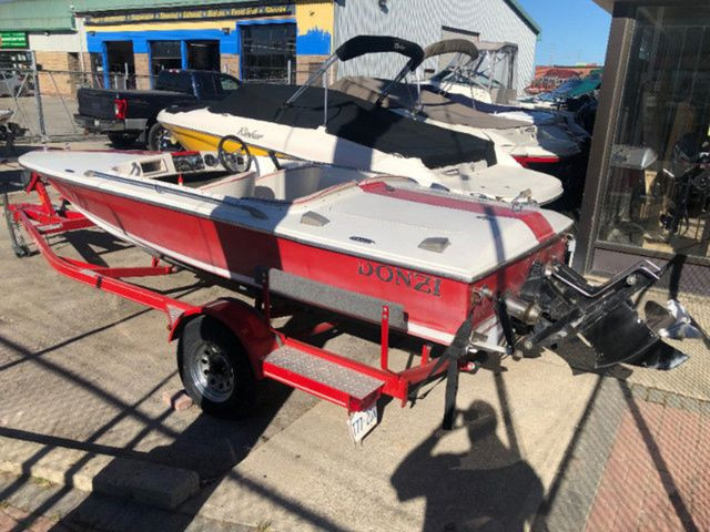 1985 Donzi 18 Classic/ 18 2+3 in Powerboats & Motorboats in Mississauga / Peel Region - Image 3