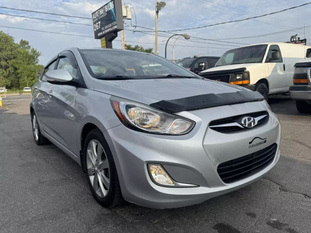 2013 HYUNDAI Accent GLS in Cars & Trucks in Laval / North Shore