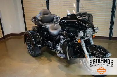 2025 Harley-Davidson Tri Glide UltraFeatures may include: DESIGNTri Glide Ultra has a powerful, mode...