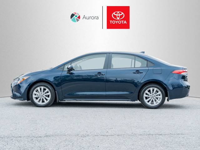 2024 Toyota Corolla LE LE Upgrade, Clean Carfax Low Kms in Cars & Trucks in Markham / York Region - Image 3