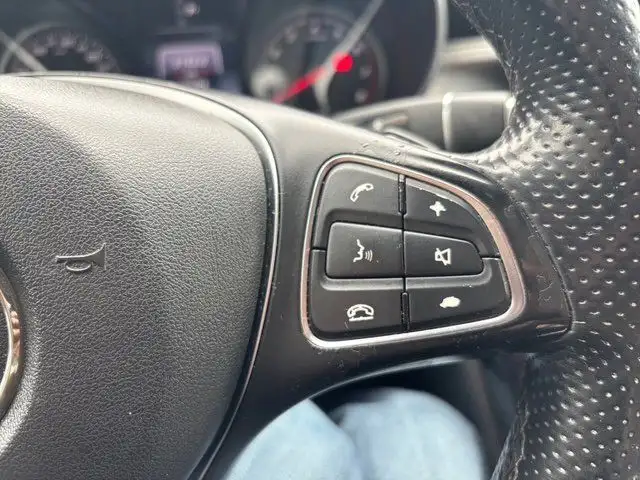 2017 Mercedes-Benz C-Class C 300 AWD Panoroof Navigation Bcamera in Cars & Trucks in Calgary - Image 20