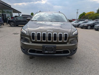 Looking for a versatile and capable SUV that's ready for anything? Check out this stylish 2015 Jeep... (image 7)