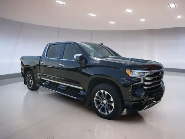 Chevrolet Silverado 1500 High Country 2024 dans Autos et camions dans Medicine Hat - Image 2