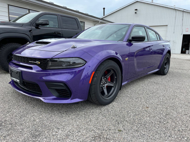2023 Dodge Charger SCAT PACK 392 WIDEBODY Here's Your Opportunit in Cars & Trucks in Sarnia - Image 4