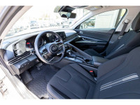 CLEAN CARFAX, GREAT KMS! - Heated Seats - Heated Steering Wheel - Apple CarPlay & Android Auto - Blu... (image 8)