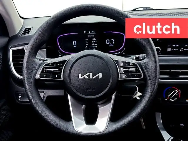 2024 Kia Seltos LX w/ Apple CarPlay, Heated Front Seats, Rearvie dans Autos et camions dans Ville de Toronto - Image 18