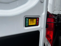 Ford Transit Van T-250 toit moyen 148 po PNBV de 9 000 lb porte coulissante côté passager 2018 à ven... (image 6)