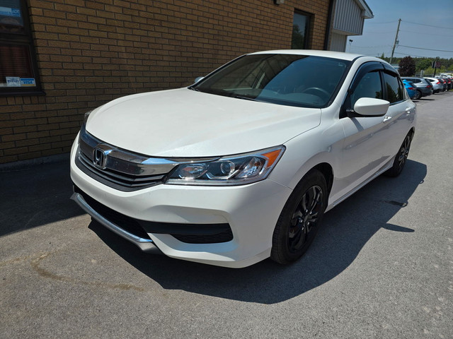 2017 Honda Accord LX in Cars & Trucks in Ottawa