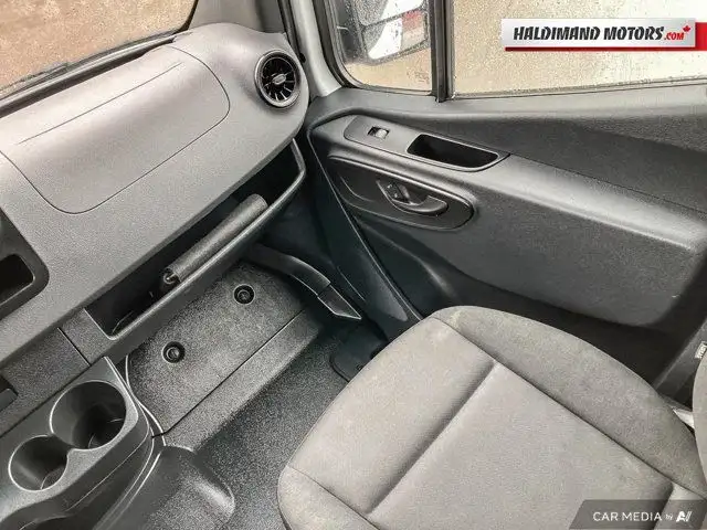 2024 Mercedes-Benz Sprinter in Cars & Trucks in Hamilton - Image 28