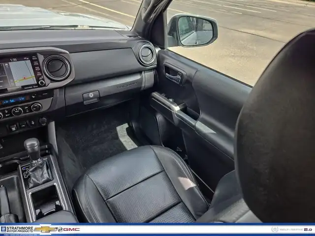 2021 Toyota Tacoma in Cars & Trucks in Calgary - Image 22