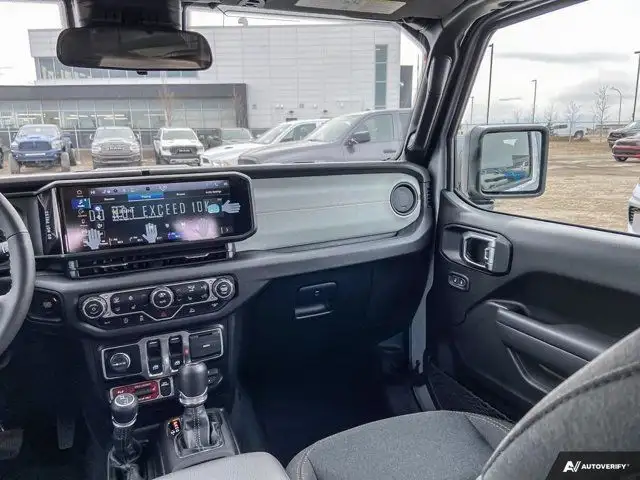 2024 Jeep Wrangler Sport | Heated Seats | Remote Start | Tow dans Autos et camions dans Grande Prairie - Image 16
