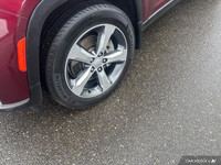 This Jeep Grand Cherokee L boasts a Regular Unleaded V-6 3.6 L/220 engine powering this Automatic tr... (image 9)