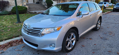 2009 Toyota Venza AWD- 1 OWNER - SUPERB