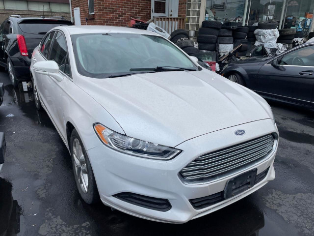  2013 Ford Fusion SE *NAV, BACKUP CAM, SAFETY, 1Y WARRANTY ENG&T in Cars & Trucks in Hamilton - Image 3