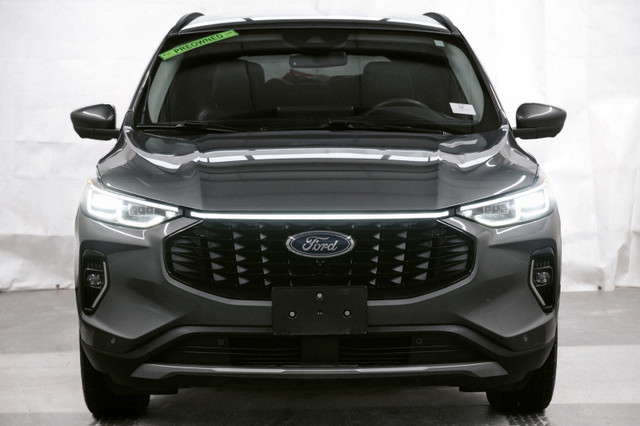 2023 Ford Escape Platinum AWD for sale in Cars & Trucks in Red Deer - Image 2